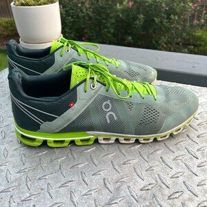 Men's On Running Cloudflow Size 14